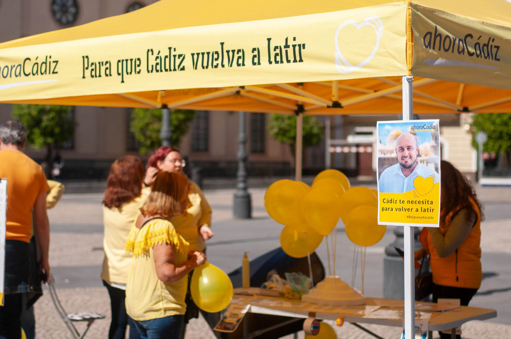 Mesa Informativa de Ahora Cádiz –  Plaza de San Juan de Dios. Puerta del Ayuntamiento